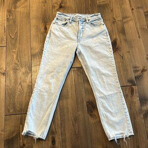 Abercrombie & Fitch “the mom high rise” Size 26
